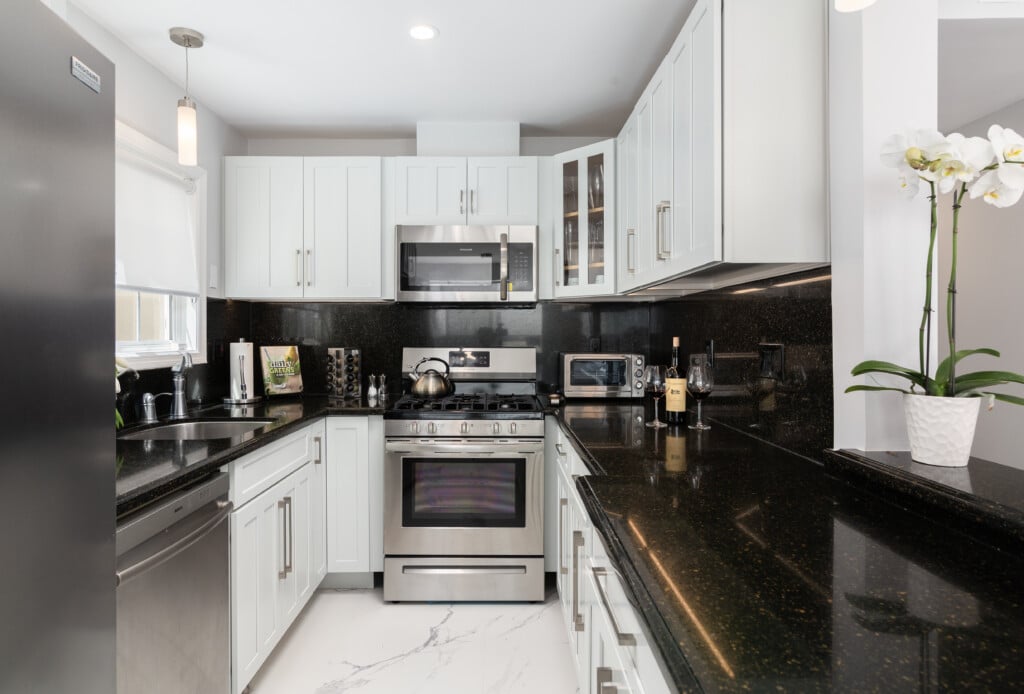 209 Cypress St 0379
