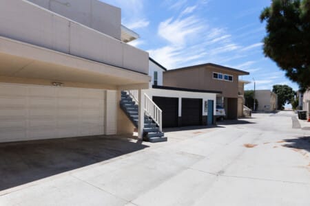 209 Cypress St 0445