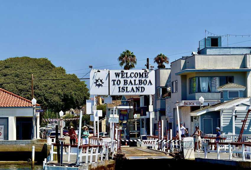 Arrival to Balboa Island by ferry. Photo by Noreen Kompanik